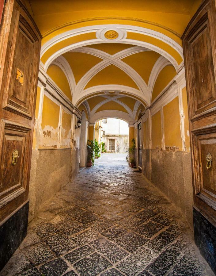 Suite Re Riccardo Caserta Exterior foto